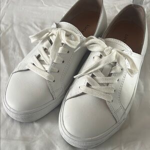 Lucky Brand White Sneakers Minimalist Design
